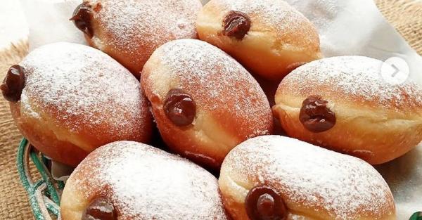  Resep  Donat  Bomboloni Enak dan Lembut  Isian Cokelatnya 