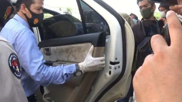 Pasutri bawa 6 kg sabu dan disimpan di pintu mobil (Firdaus/iNews)