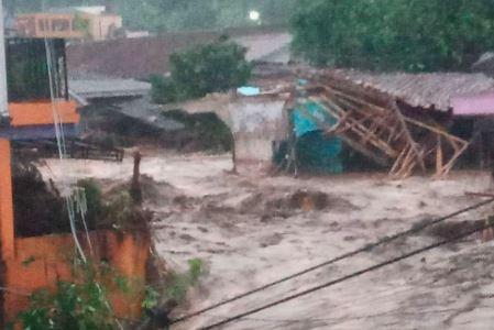 Korban Banjir Bandang di Cicurug Sukabumi Masih Mengungsi
