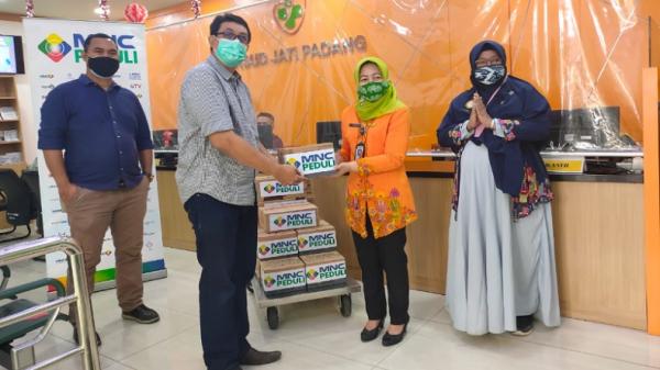 MNC Peduli menyerahkan bantuan kepada RSUD Jati Padang, Jakarta Selatan, Jumat (18/9/2020).