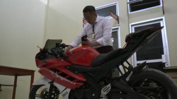 bb curanmor Sepeda motor yang dicuri pelaku di OKU Selatan (Teddy Hendrawan/iNews)
