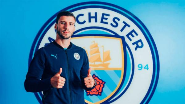 Ruben Dias Ruben Dias resmi diperkenalkan sebagai pemain baru Manchester City, Rabu (30/9/2020) dini hari WIB. (Foto: Twitter @mancity)