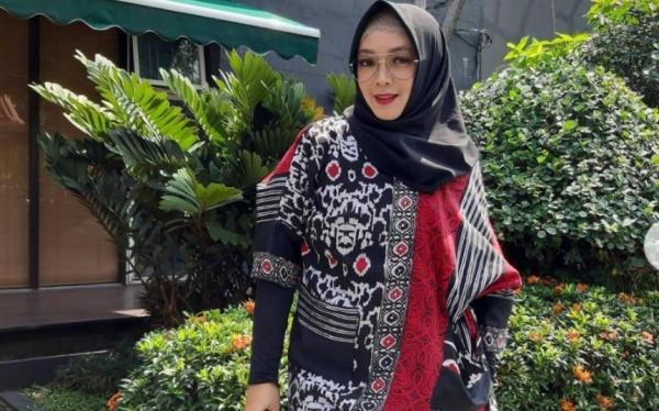Rina Gunawan Deretan artis meninggal dunia karena Covid-19 di sepanjang 2021,
