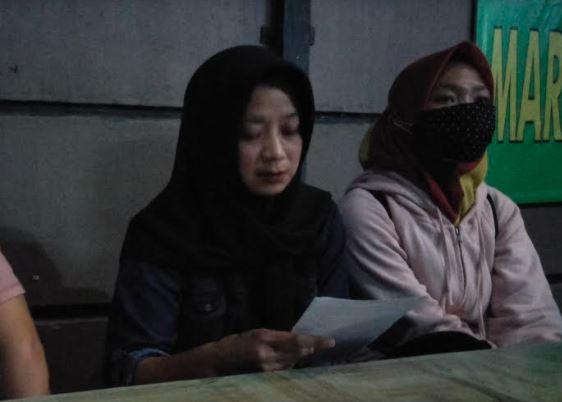 Jenguk Suami Istri Pengancam Kadis PUPR Bandung Barat 
