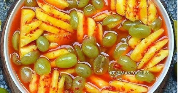 Segarnya Bikin Asinan Nanas, Kuah Pedas dan Asam Bikin Ketagihan