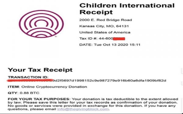 Tangkapan layar bukti tanda terima pajak atas sumbangan dana dalam bentuk bitcoin dari Darkside Hacker ke The Children International. (foto: BBC)