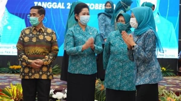 Ketua TP PKK Sumatera Selatan (Sumsel) dan juga istri Gubernur Sumsel Herman Deru, Febrita Lustia Herman Deru (Humas Pemprov Sumsel)