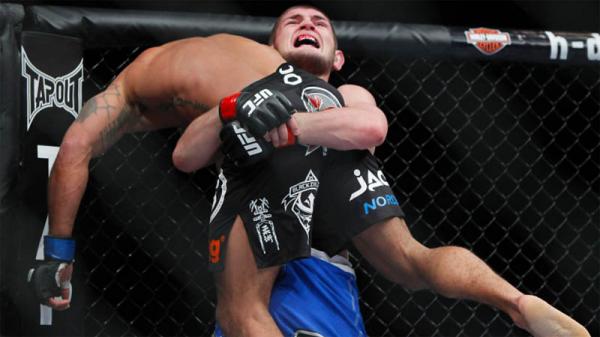 Khabib Nurmagomedov vs Abel Trujillo Khabib Nurmagomedov vs Abel Trujillo (Foto: Bleacher Report)