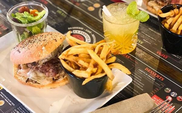 Cara Membuat Burger Dori (Foto: Instagram IG@lafabriquechezferdinand)