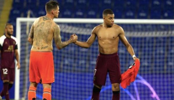 Martin Skrtel Kylian Mbappe