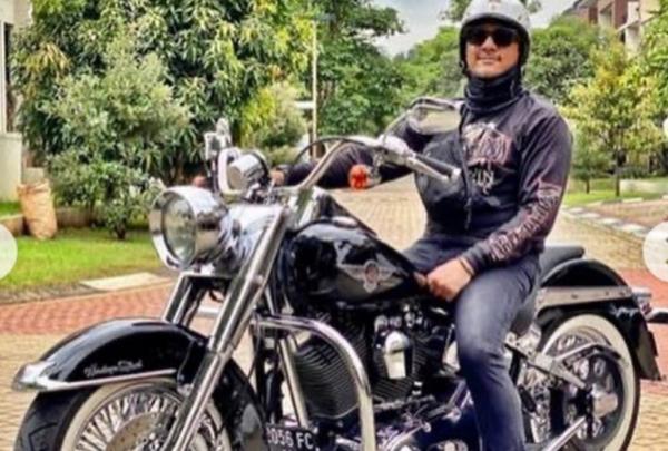10 artis pria awet muda usia 40-an, Andre Taulany (Foto: YouTube)