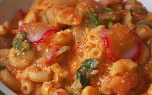 Cara Membuat Seblak Kering Kerupuk (Foto: Instagram IG@dapur.pandamerah)