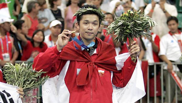 Taufik Hidayat – Olimpiade Athena 2004 (Foto: AFP)