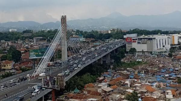 Sempat Terpuruk Gegara Pandemi Bisnis Travel Bandung Jakarta Pp Mulai Bangkit Bagian 1