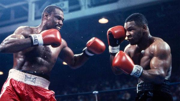 Mike Tyson vs Jesse Ferguson. (Foto: YouTube)