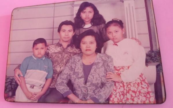 Foto keluarga Nunuk Widiasih (62) Foto keluarga Nunuk Widiasih (62) (Foto: Dok Humas Pemprov Jateng)