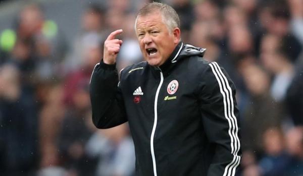 3 Chris Wilder Warga Desa Urai, Kecamatan Ketahun, Kabupaten Bengkulu Utara, Provinsi Bengkulu, Indra Zainudin (20), mendapatkan perawatan medis usai dianiaya oknum polisi. (Foto: iNews/Ismail Yugo)