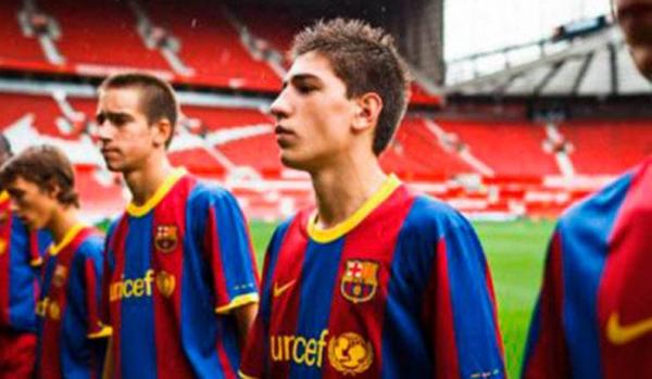 3 Hector Bellerin Misi Barcelona memulangkan Hector Bellerin terganjal masalah finansial. Kini bek Arsenal itu merapat ke raksasa Italia, Juventus. (Foto: 90 Min)