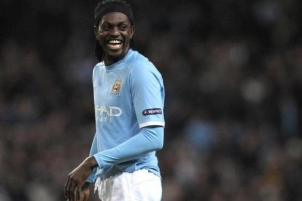 4 Emmanuel Adebayor