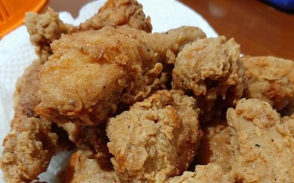 Cara Membuat Ayam KFC Sambal Geprek (Foto: Instagram @m.lingzhou)