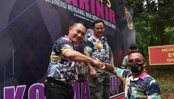 Pangdam Jaya Mayjen TNI Dudung Abdurachman menjadi runner-up lomba menembak Dankormar Cup 2020. (Foto dok Dispenmar).