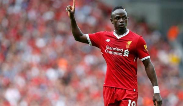 4 Sadio Mane Sejumlah motor mogok terjebak banjir bandang di kawasan Kecamatan Dander Bojonegoro, Minggu (29/11/2020) sore. (Foto: iNews.id/Dedi Mahdi)