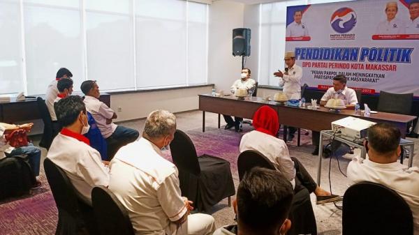 Partai Perindo Makassar menggelar pendidikan politik bagi para kadernya. (Foto: Istimewa).