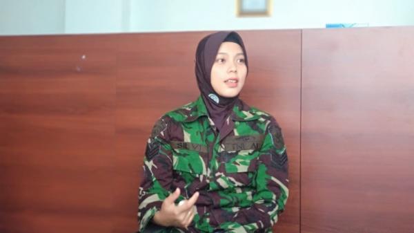 Serka Silvi-1 Prajurit Korps Wanita Angkatan Laut (Kowal) Lantamal II Padang, Serka Silvi Effendi (Rus Akbar/Okezone)