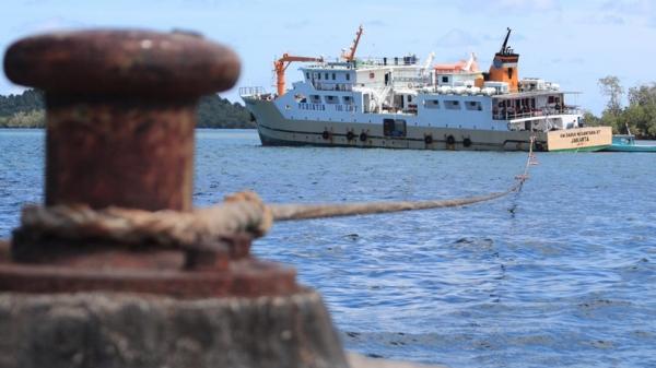 Kapal Kandas KM Sabuk Nusantara kandas di Mentawai, Sumbar (Rus Akbar/Okezone)