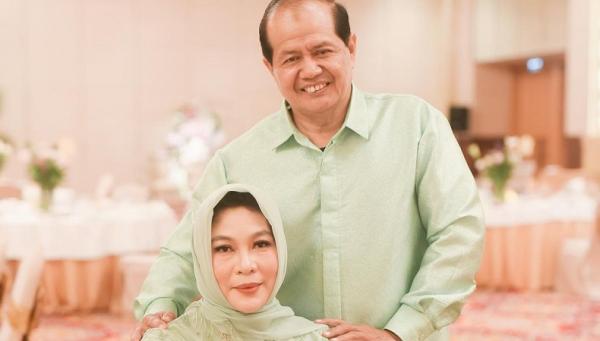 Ayah dan Ibu Adly Fairuz. (Foto: Instagram adlyfayruz)