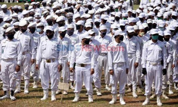 Ketum DPP FPI, Shabri Lubis menegaskan tak pernah membekali laskarnya dengan senjata apapun. (Foto: Okezone)