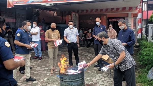 Jelang Pemilihan, KPU Sumut Musnahkan Ribuan Surat Suara Rusak