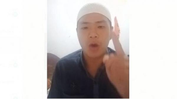pelaku pengancaman Pemuda yang viral karena mengancam akan penggal kepala polisi. (Foto: Istimewa)