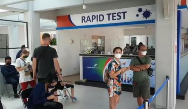 Aturan Masuk Bali Direvisi Bandara Ngurah Rai Siapkan Layanan Rapid Antigen Bagian 1