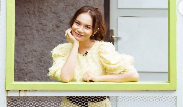 Artis cantik berbadan mungil, Rossa. (Foto: Instagram/Rossa)