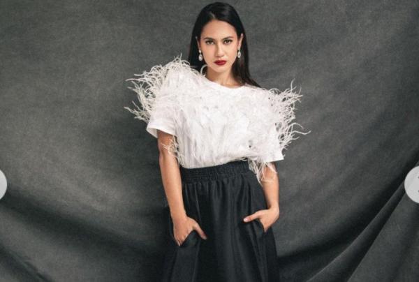 artis yang berhasil berjuang melawan kanker, Pevita Pearce.