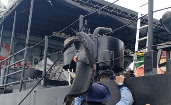 pecahan pesawat 3 Pecahan pesawat Sriwijaya Air SJ182 yang ditemukan di perairan Kepulauan Seribu, Minggu (10/1/2021). (Foto: iNews.id/Felldy Utama)