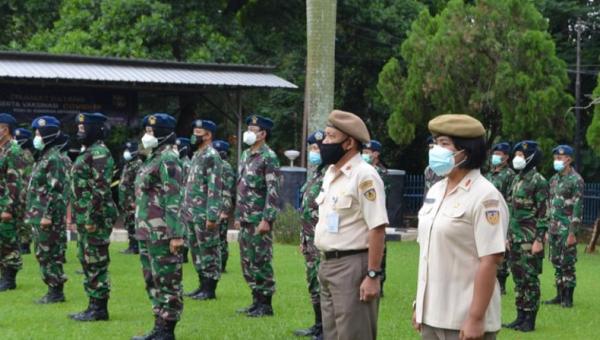 Kolonel Kes dr Mukti Arja Berlian membentuk tim prokes (dok TNI AU)