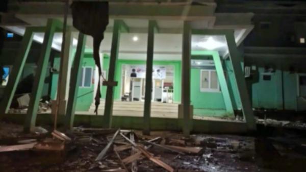 Gempa M6,2 di Majene rusak sejumlah bangunan (Huzair Zainal/iNews)