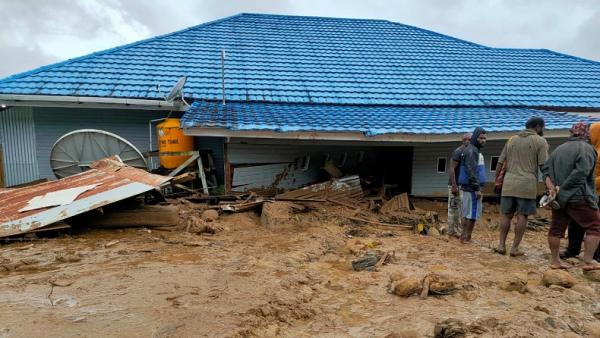 Banjir Bandang di Paniai Papua, 3 Rumah Hanyut dan 1 SD Rusak Berat