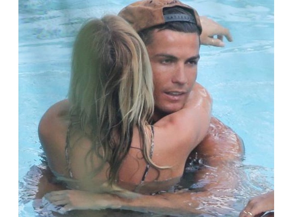 Cassandre Davis dan Ronaldo Foto: The Sun