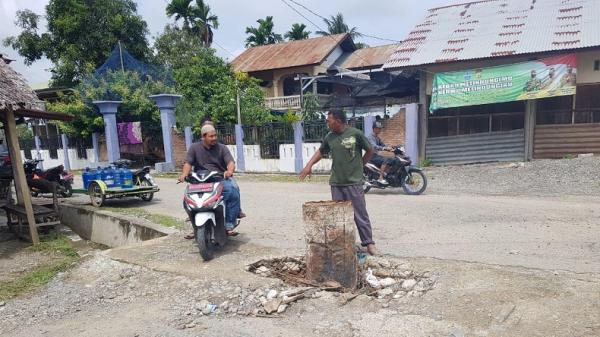 Truk Galian C sering Lalu Lalang Jembatan  Penghubung 7 