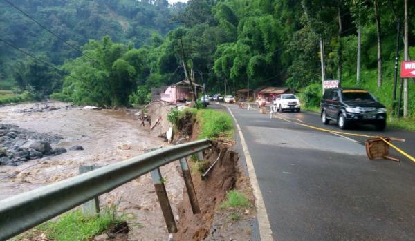 Suami Istri di Malang Hilang Terseret Banjir Bandang