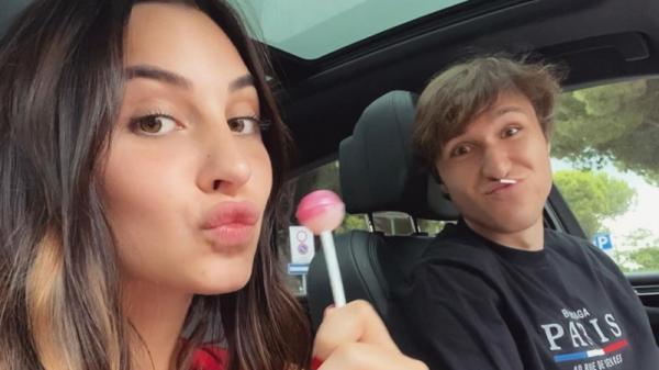 Benedetta Quagli 2 Benedetta Quagli (kiri) bersama Federico Chiesa. (Foto: Instagram @she.s.benni)