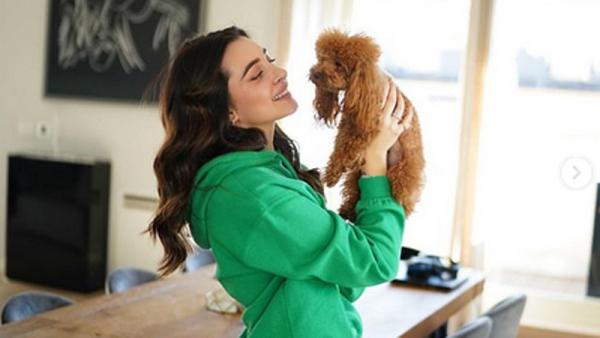 Benedetta Quagli sangat menyukai binatang peliharaan. (Foto: Instagram @she.s.benni)