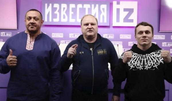 Lola Taylor 2 Artem Tarasov (paling kanan) bersiap melawan Mikhail Koklyaev (paling kiri). Foto: Daily star