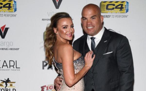Tito Ortiz dan Amber Nichole Miller Foto: Zimbio