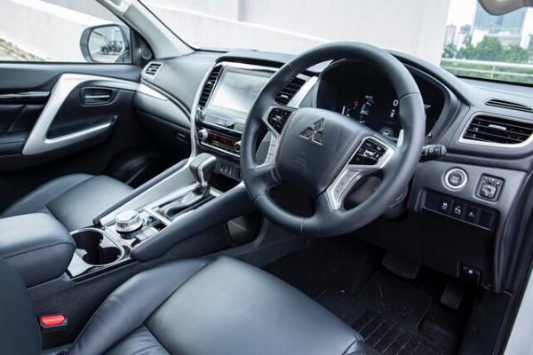 Mitsubishi All New Pajero Sport 2 Mitsubishi All New Pajero Sport