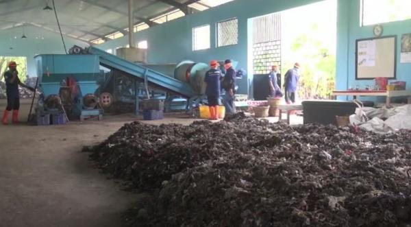 Video Pemkot Tegal Dirikan Pusat Daur Ulang Sampah Jadi Energi Terbarukan