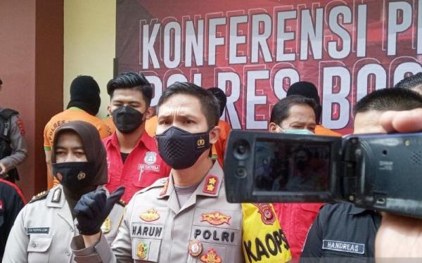 Jadi Tersangka Dugaan Korupsi Dana Bansos Sekdes Di Bogor Masih Buron Bagian All 2368